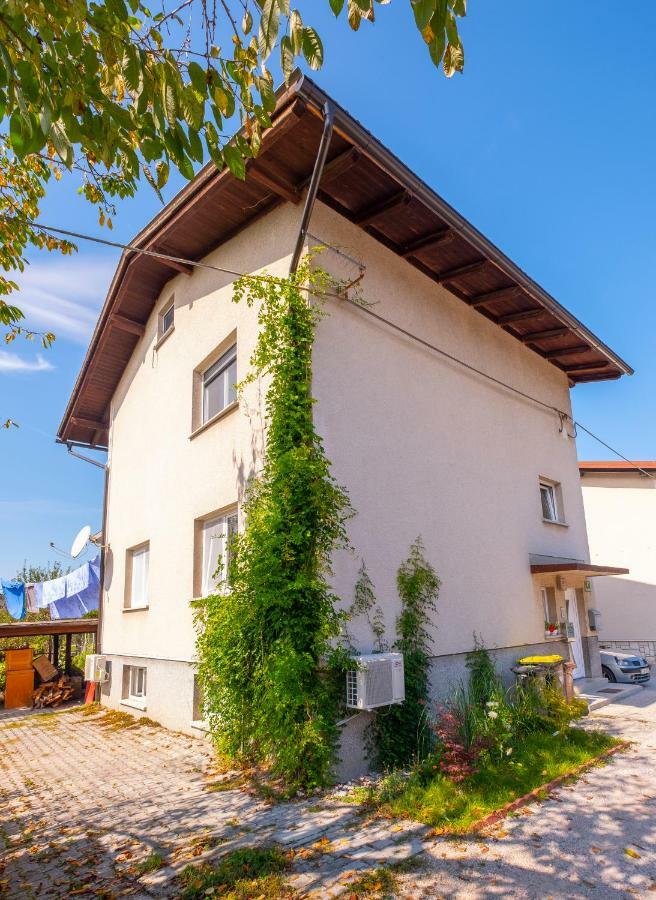 Newly Renovated Studio With Air Conditioner & Free Parking Lublaň Exteriér fotografie